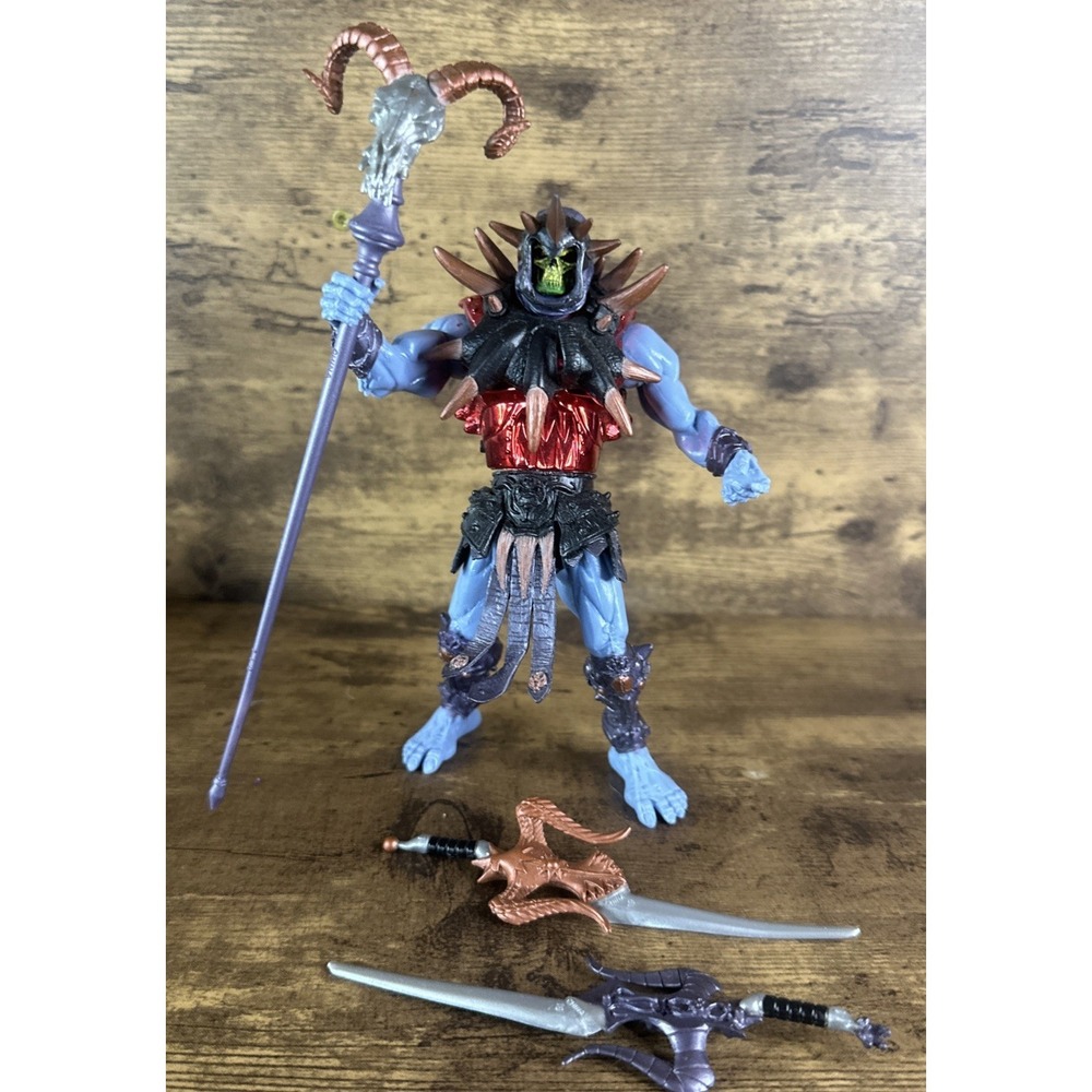 Battle Sound Skeletor Complete MOTU 200x Series 6" Figure With Swords Clean